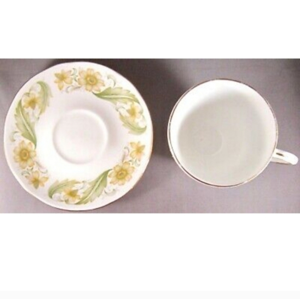 Copy Victorian Fine China Cottagecore Tea Party Decor Tea Set Tea Cup & Saucer - Picture 4 of 6